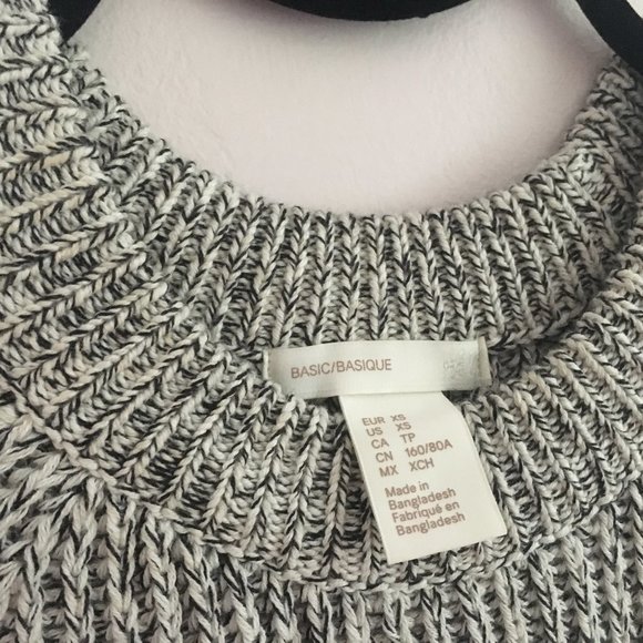Round neck sweater - Picture 2 of 4